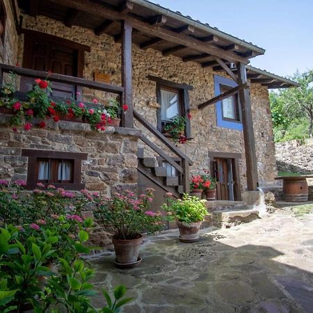 Viviendas El Barrio Cabezon de Liebana ภายนอก รูปภาพ