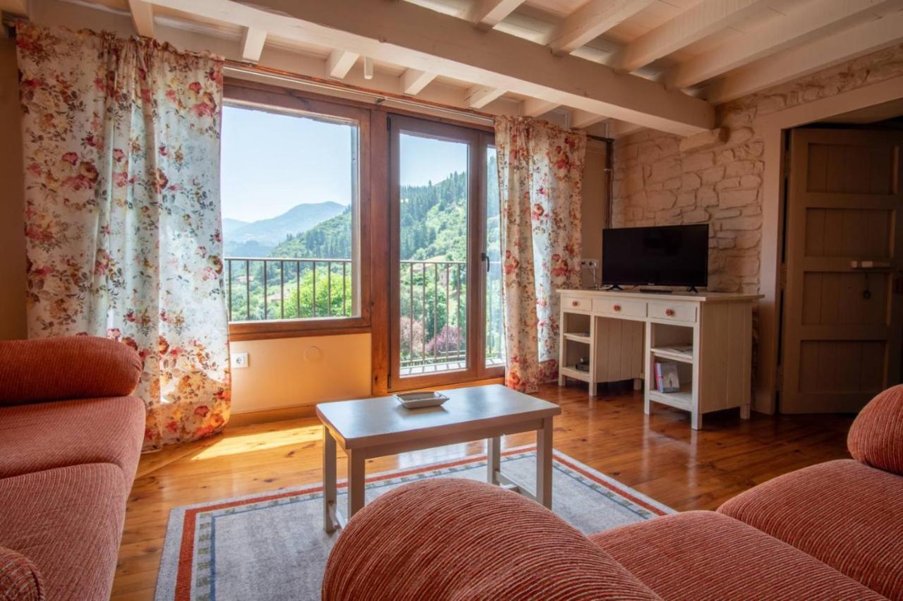 Viviendas El Barrio Cabezon de Liebana ภายนอก รูปภาพ
