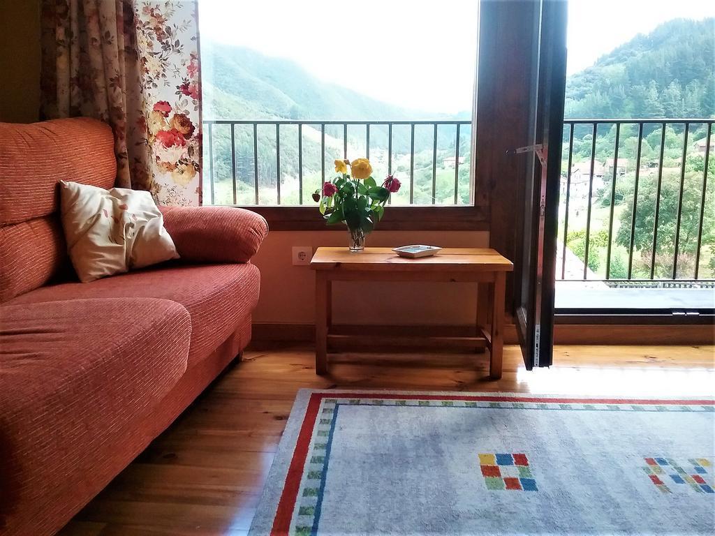 Viviendas El Barrio Cabezon de Liebana ภายนอก รูปภาพ